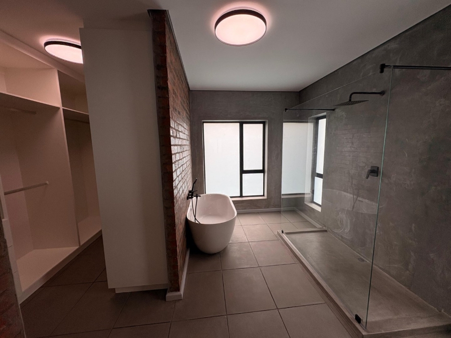 5 Bedroom Property for Sale in Cherry Creek Country Estate Western Cape